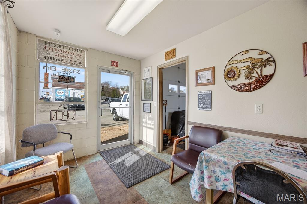 Woodlawn Block - Commercial Sale