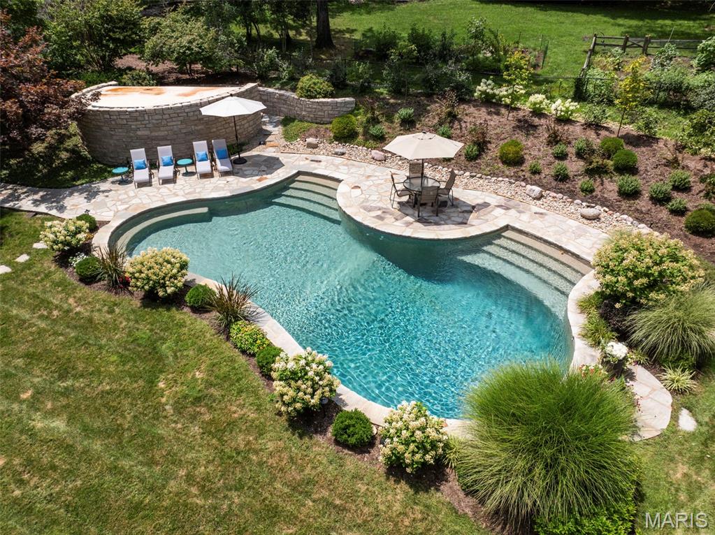 10407 White Bridge Lane
