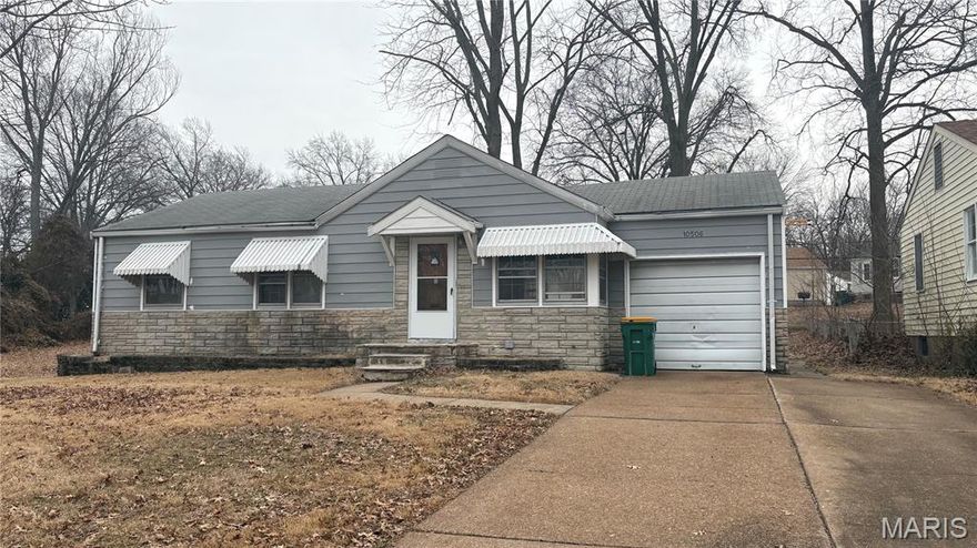 3 Bedroom Home with Attached Garage & Full Basement

Charming 3-bedroom, 1-bath home offering great potential and solid layout. Features include an attached garage, full basement for additional storage or future finishing, and a spacious backyard perfect for outdoor enjoyment.

The home offers a functional kitchen layout with ample cabinet space and natural light throughout. The backyard provides plenty of room for entertaining, gardening, or pets.

Conveniently located and ready for your personal touches or updates. Whether you're looking for a primary residence or investment opportunity, this property presents strong potential.

Schedule your showing today.