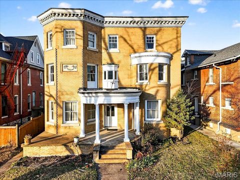 Photo of 5103 Waterman Boulevard, St Louis, MO 63108 (MLS # 25078639)