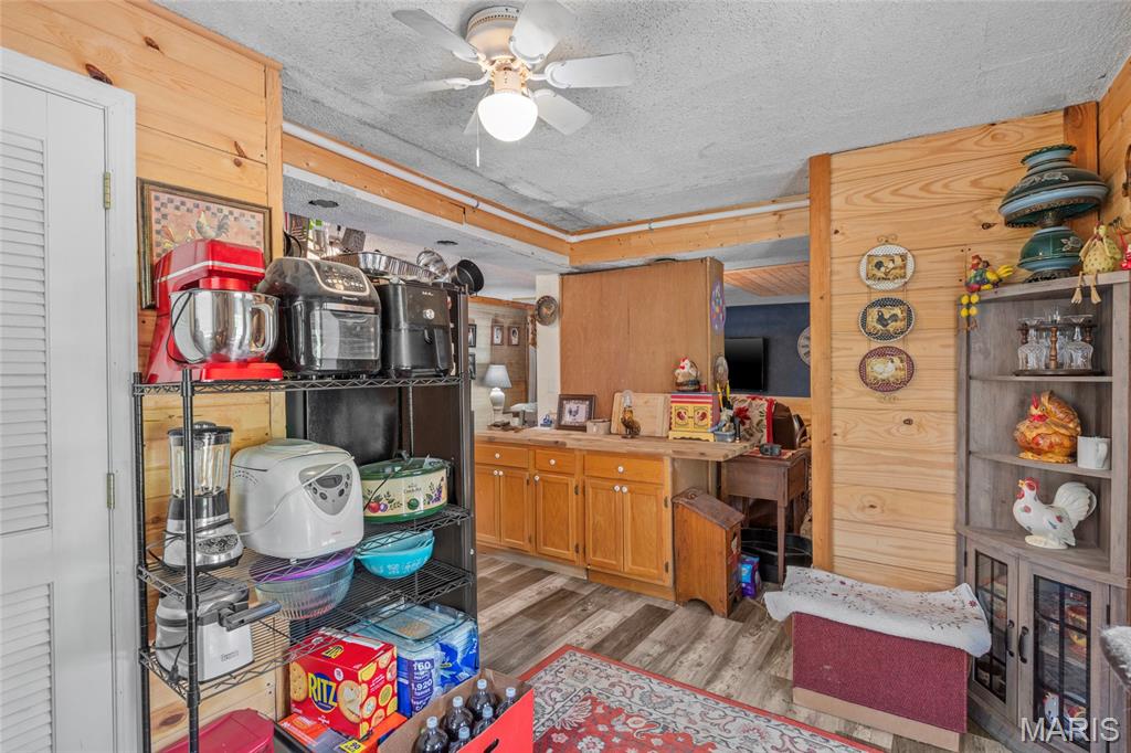 Lake Adelle 01 - Residential