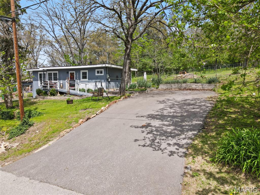 Lake Adelle 01 - Residential