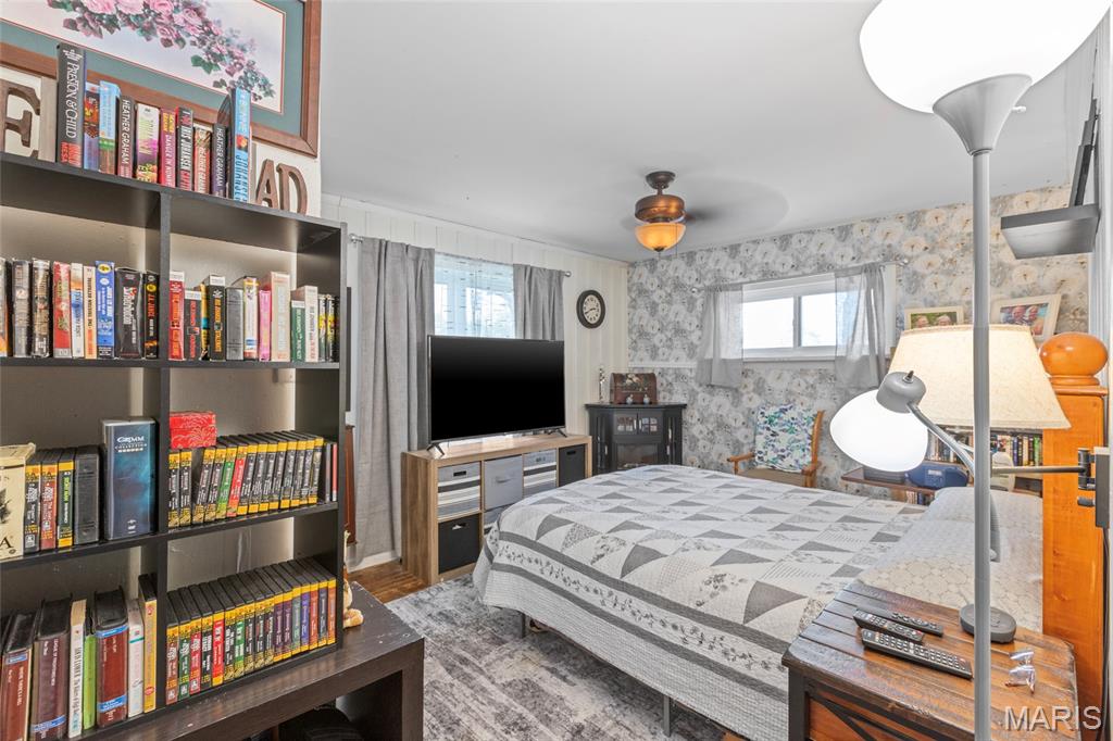 Lake Adelle 01 - Residential