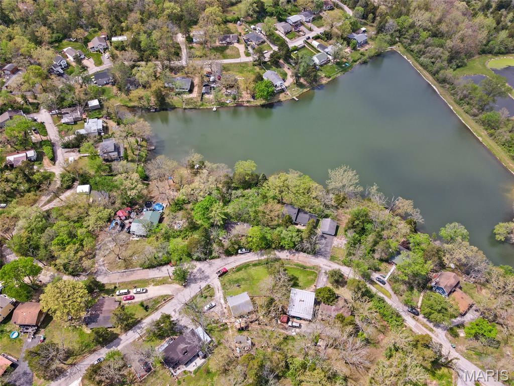 Lake Adelle 01 - Residential