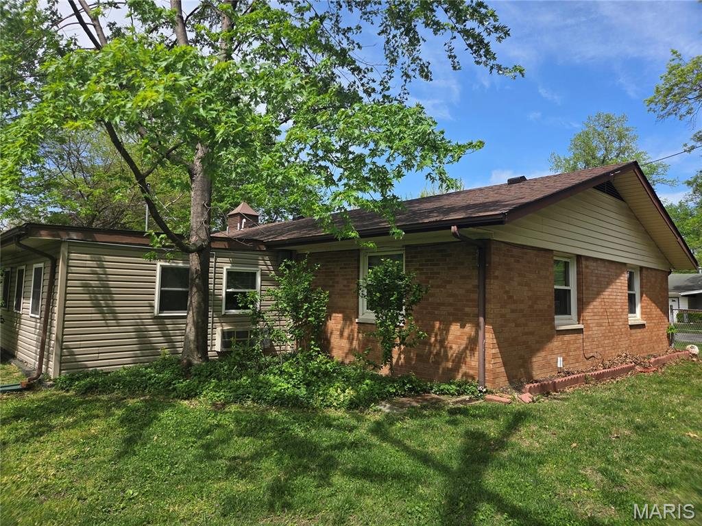 666 Notre Dame Avenue