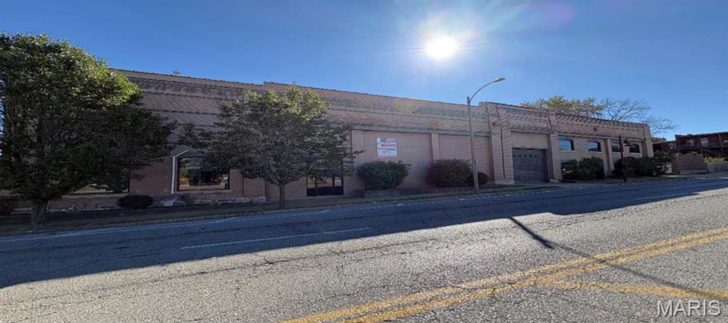 1100 S Jefferson Avenue