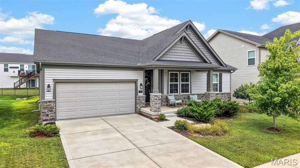809 Upland Loop