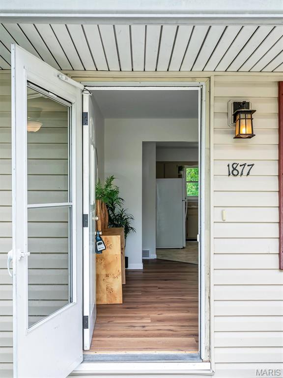1877 Forest Lane