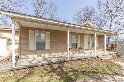 Photo of 383 Red Robin, Poplar Bluff, MO 63901 (MLS # 26012239)