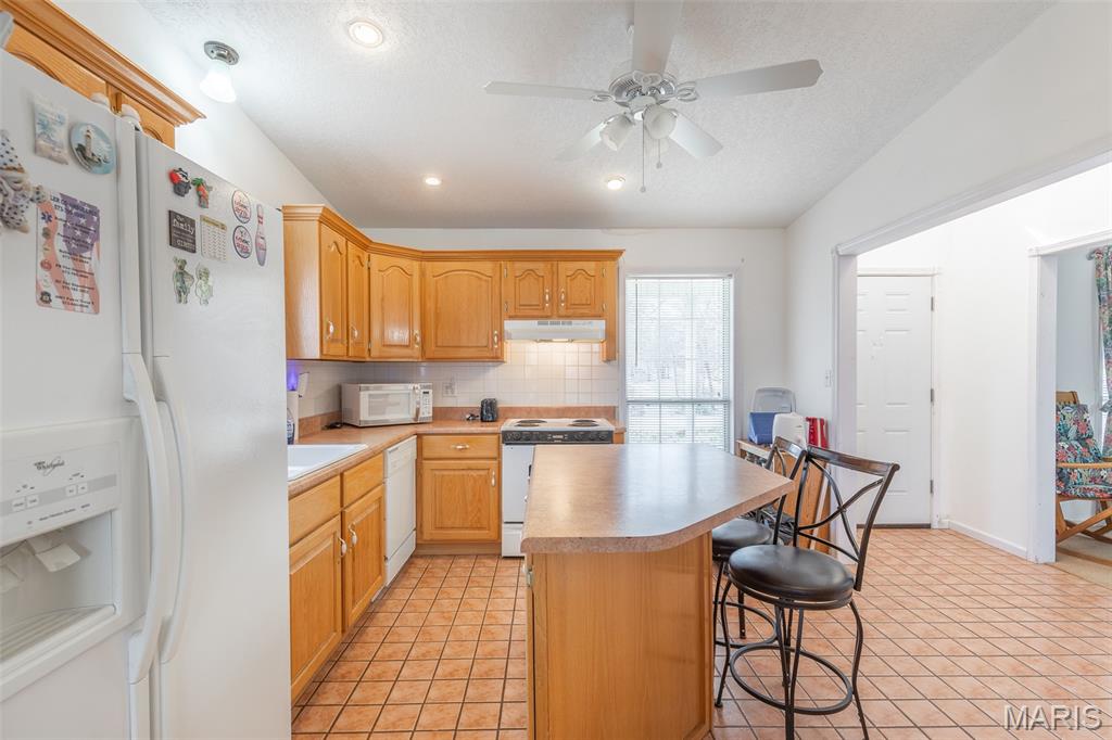 HOLLY ESTATES - Residential