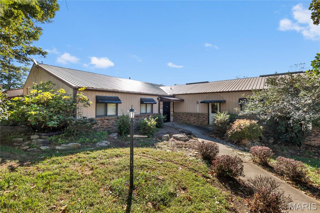 n/a - Commercial Sale