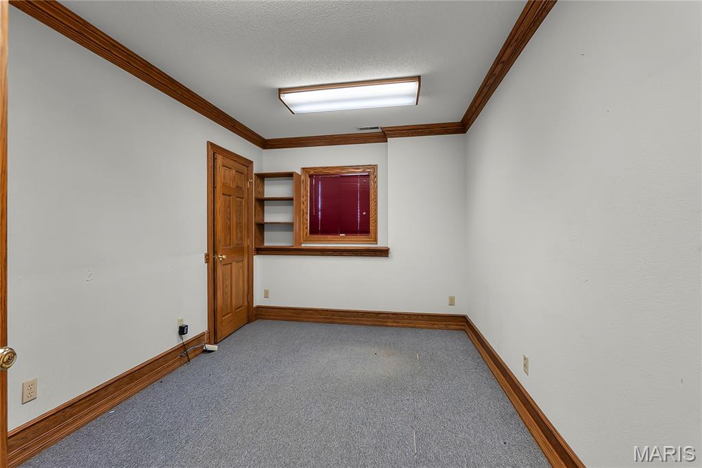 n/a - Commercial Sale