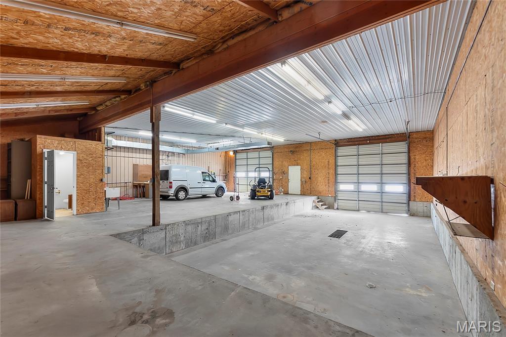 n/a - Commercial Sale