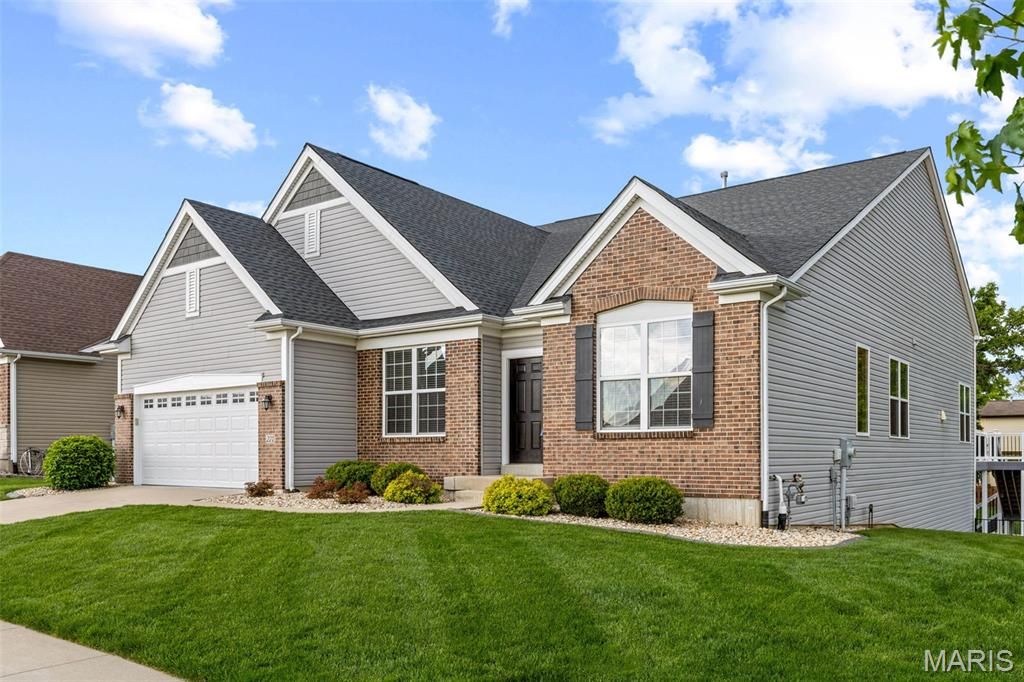 Photo of 221 Northern Pines Court, St Peters, MO 63376 (MLS # 26028256)