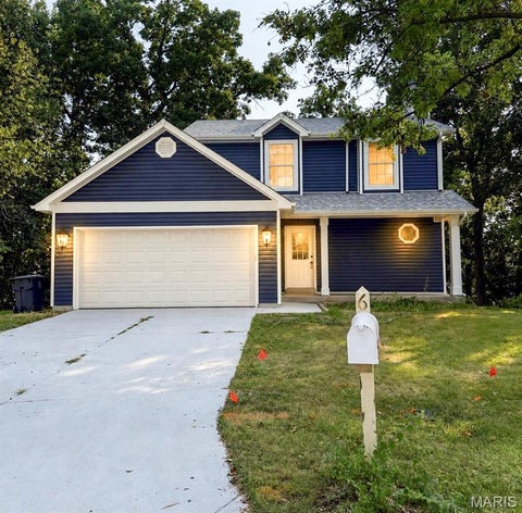 Photo of 6 Whispering Rock Court, OFallon, MO 63366 (MLS # 26048924)
