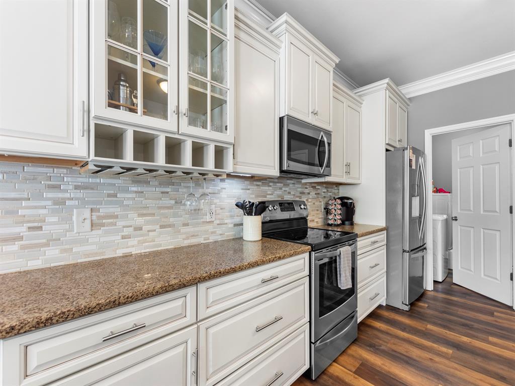 St Peters, Missouri 63366, United States, 4 Bedrooms Bedrooms, ,3 BathroomsBathrooms,Residential,Pending,131624