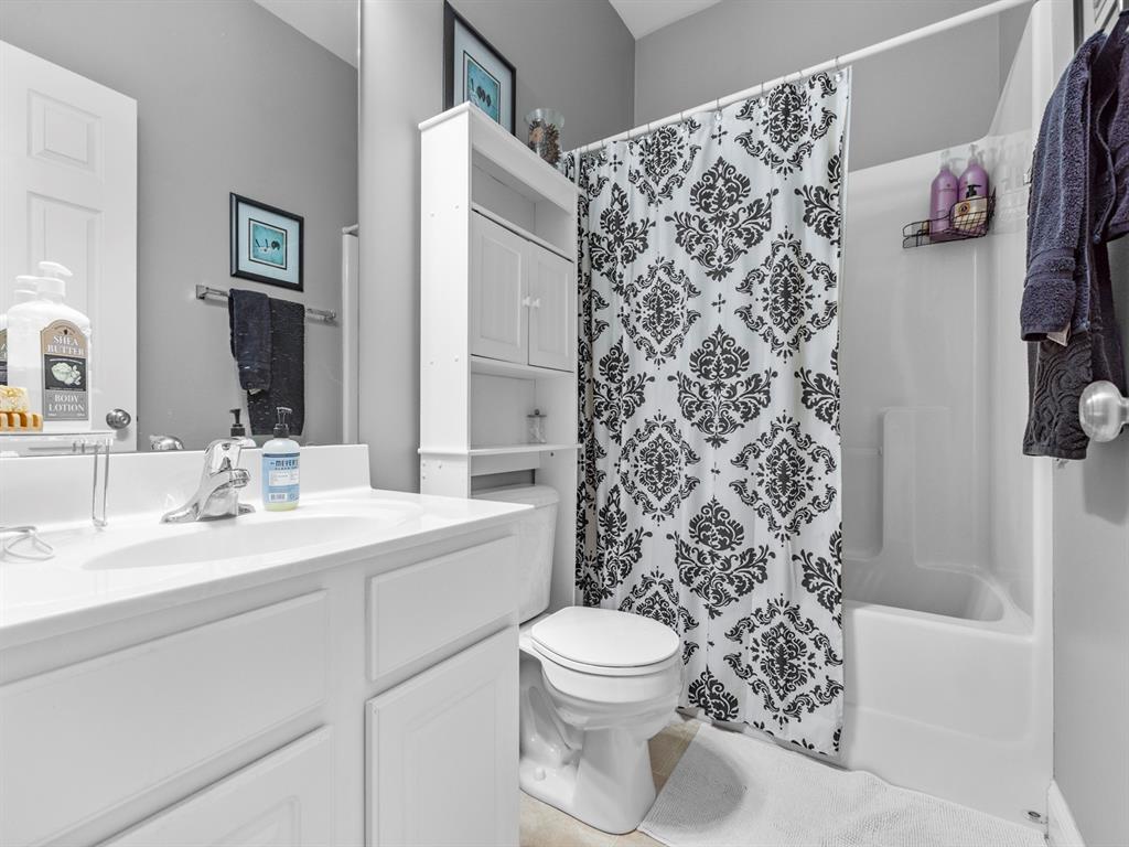 St Peters, Missouri 63366, United States, 4 Bedrooms Bedrooms, ,3 BathroomsBathrooms,Residential,Pending,131624