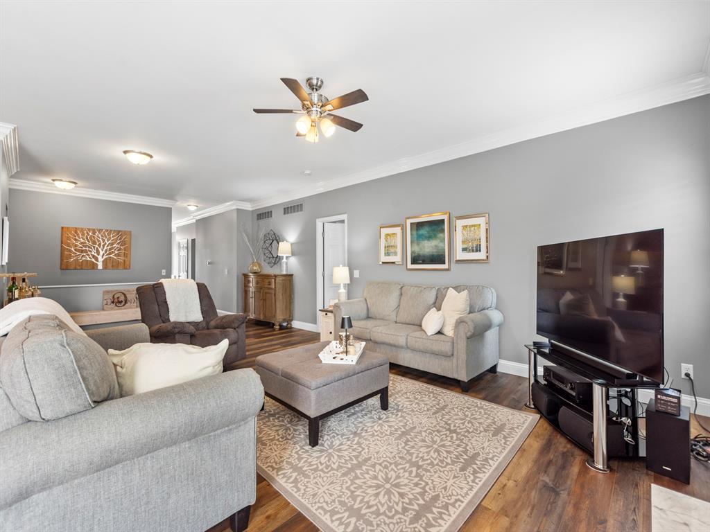 St Peters, Missouri 63366, United States, 4 Bedrooms Bedrooms, ,3 BathroomsBathrooms,Residential,Pending,131624