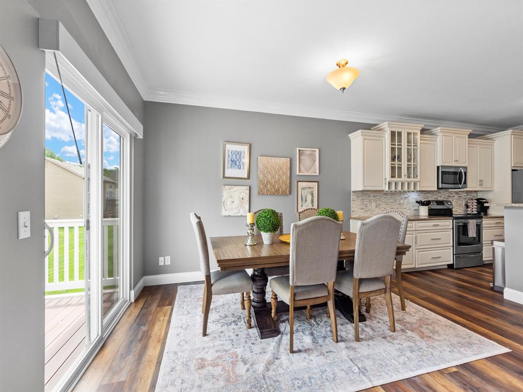 St Peters, Missouri 63366, United States, 4 Bedrooms Bedrooms, ,3 BathroomsBathrooms,Residential,Pending,131624