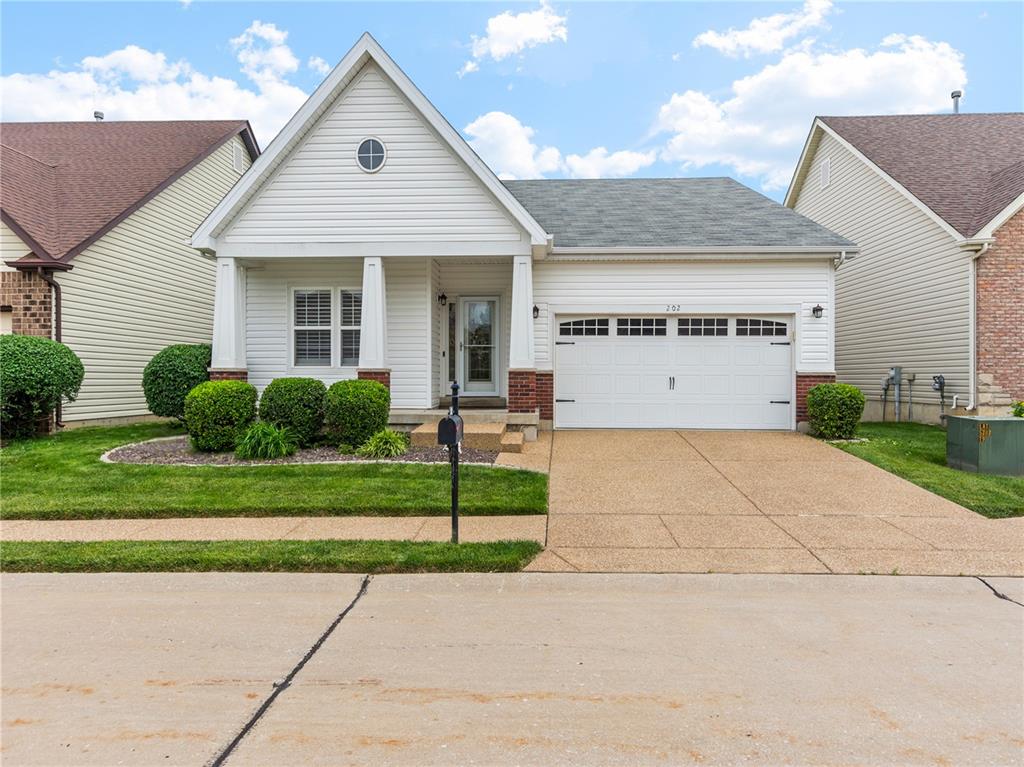 St Peters, Missouri 63366, United States, 4 Bedrooms Bedrooms, ,3 BathroomsBathrooms,Residential,Pending,131624