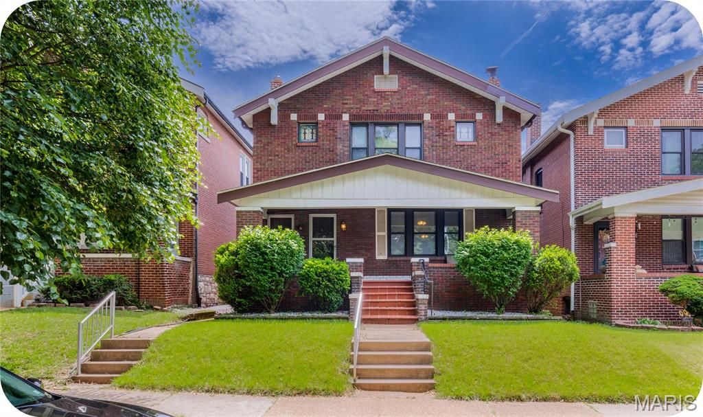 Photo of 3626 Bowen Street, St Louis, MO 63116 (MLS # 26027374)