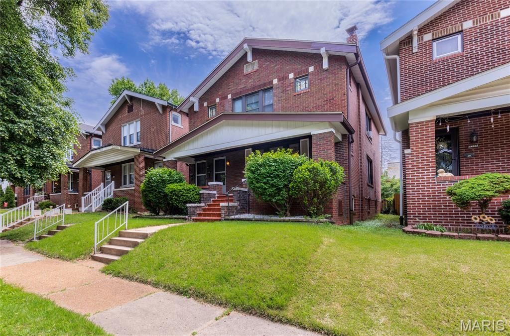 Photo of 3626 Bowen Street, St Louis, MO 63116 (MLS # 26027374)