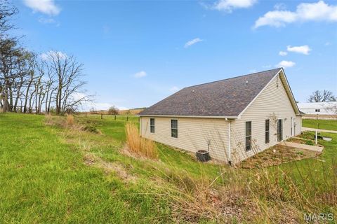 Tiny photo for 655 Highway Jj, Elsberry, MO 63343 (MLS # 26017485)