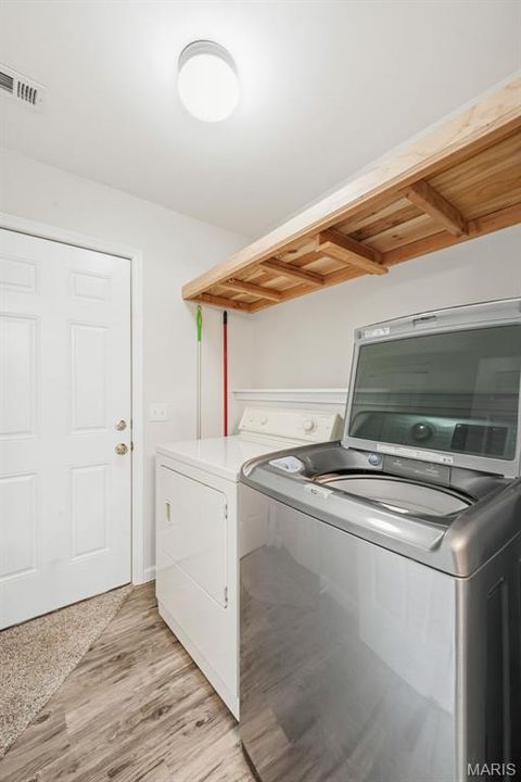 Tiny photo for 655 Highway Jj, Elsberry, MO 63343 (MLS # 26017485)