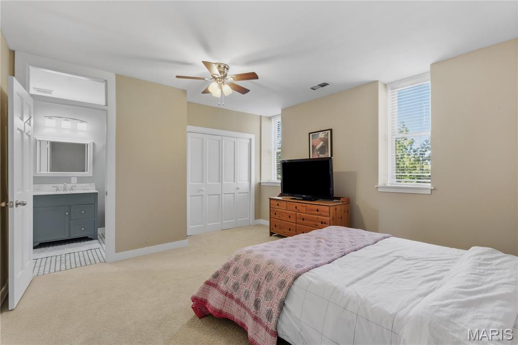 Lafayette Square - Benton Place - Residential