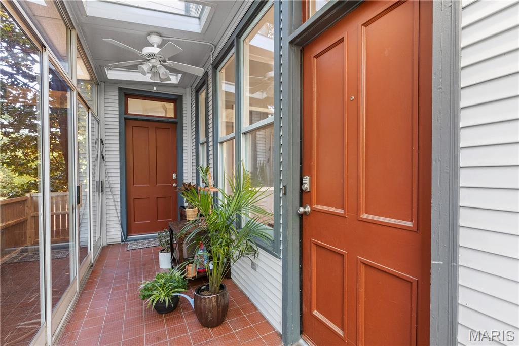 Lafayette Square - Benton Place - Residential