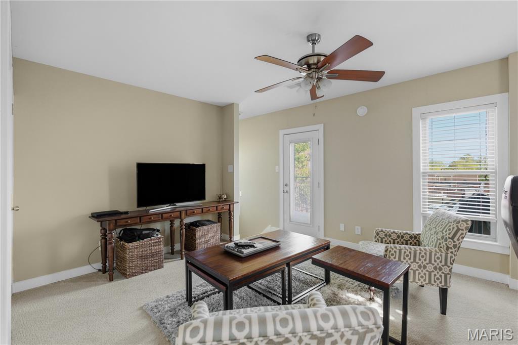 Lafayette Square - Benton Place - Residential