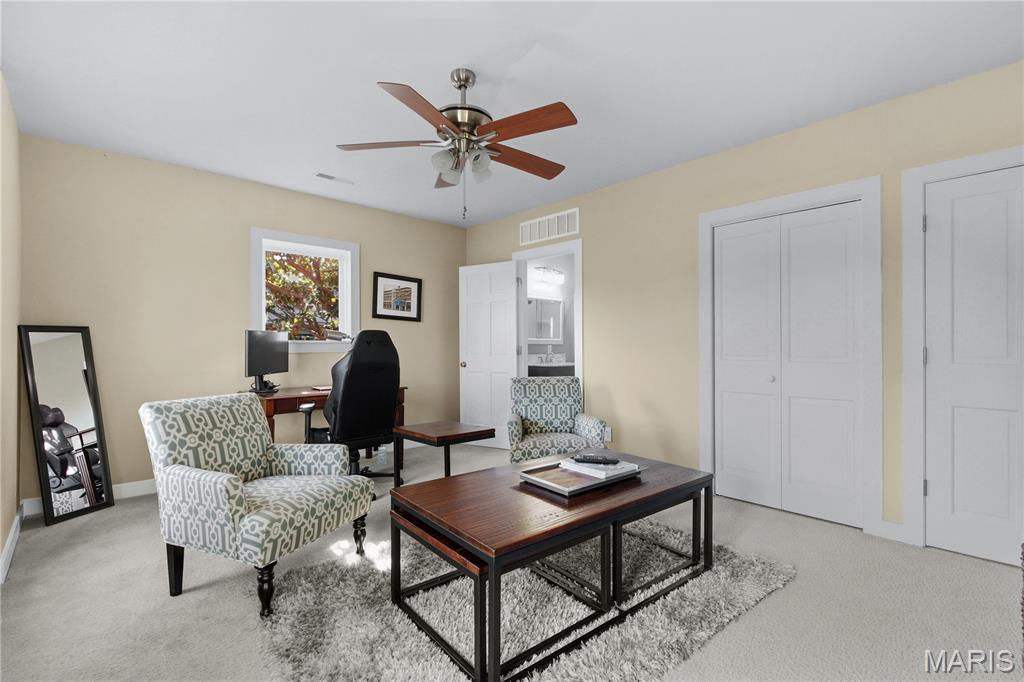 Lafayette Square - Benton Place - Residential