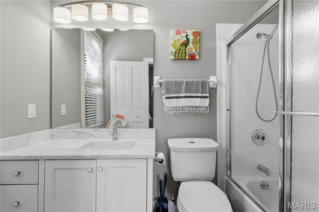 Lafayette Square - Benton Place - Residential