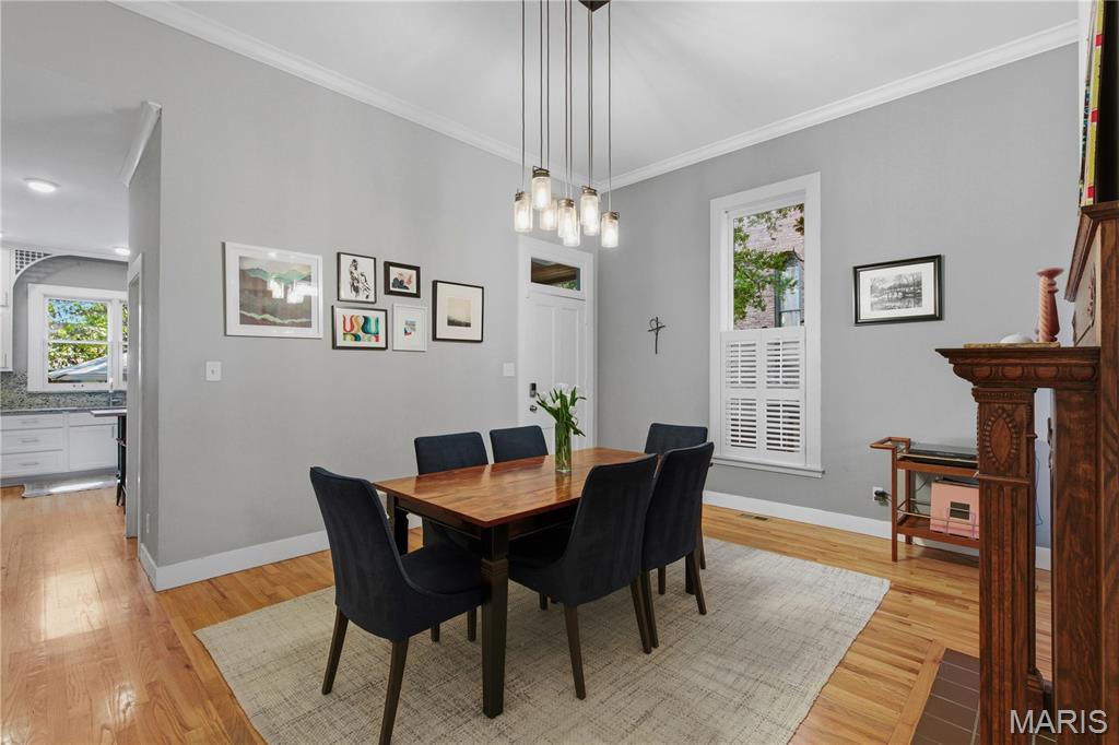 Lafayette Square - Benton Place - Residential