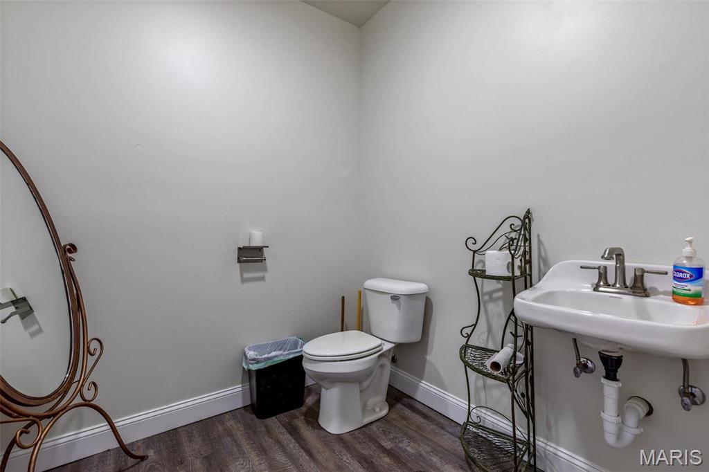 n/a - Commercial Sale