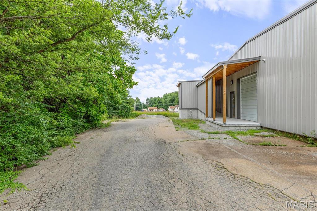 n/a - Commercial Sale