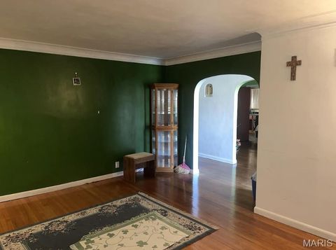 Tiny photo for 6830 Glades Avenue, St Louis, MO 63139 (MLS # 26030717)