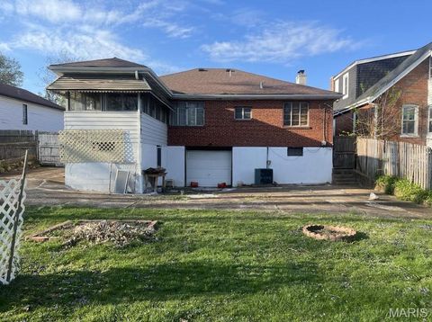 Tiny photo for 6830 Glades Avenue, St Louis, MO 63139 (MLS # 26030717)