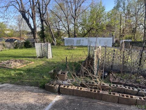 Tiny photo for 6830 Glades Avenue, St Louis, MO 63139 (MLS # 26030717)