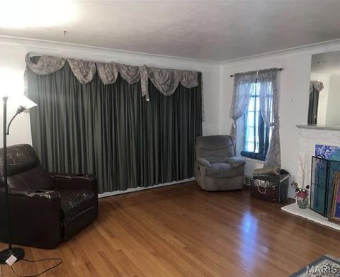 Tiny photo for 6830 Glades Avenue, St Louis, MO 63139 (MLS # 26030717)