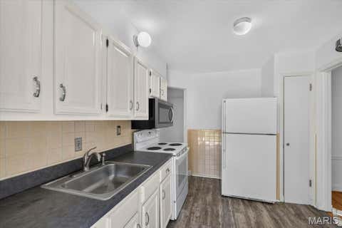 Tiny photo for 7017 Deerpath Drive, Unincorporated, MO 63123 (MLS # 26045163)