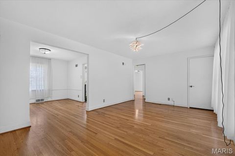 Tiny photo for 7017 Deerpath Drive, Unincorporated, MO 63123 (MLS # 26045163)