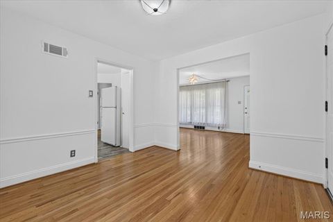 Tiny photo for 7017 Deerpath Drive, Unincorporated, MO 63123 (MLS # 26045163)