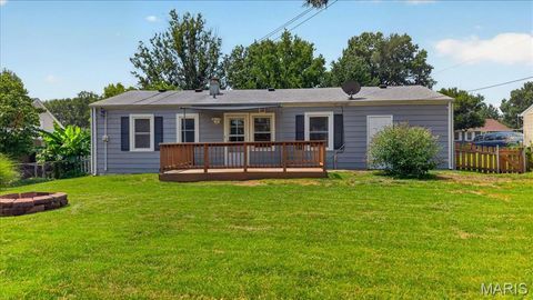 Tiny photo for 7017 Deerpath Drive, Unincorporated, MO 63123 (MLS # 26045163)