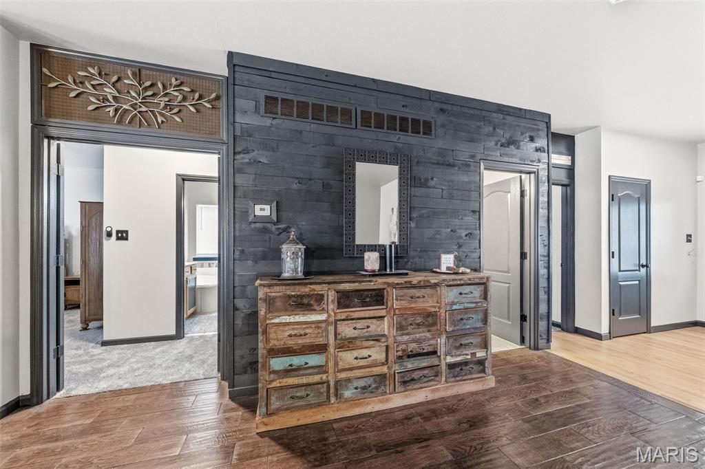 Montecito Village E - Residential