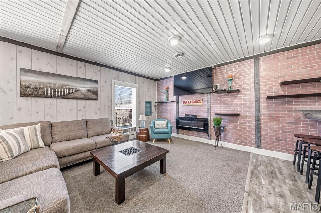 Montecito Village E - Residential