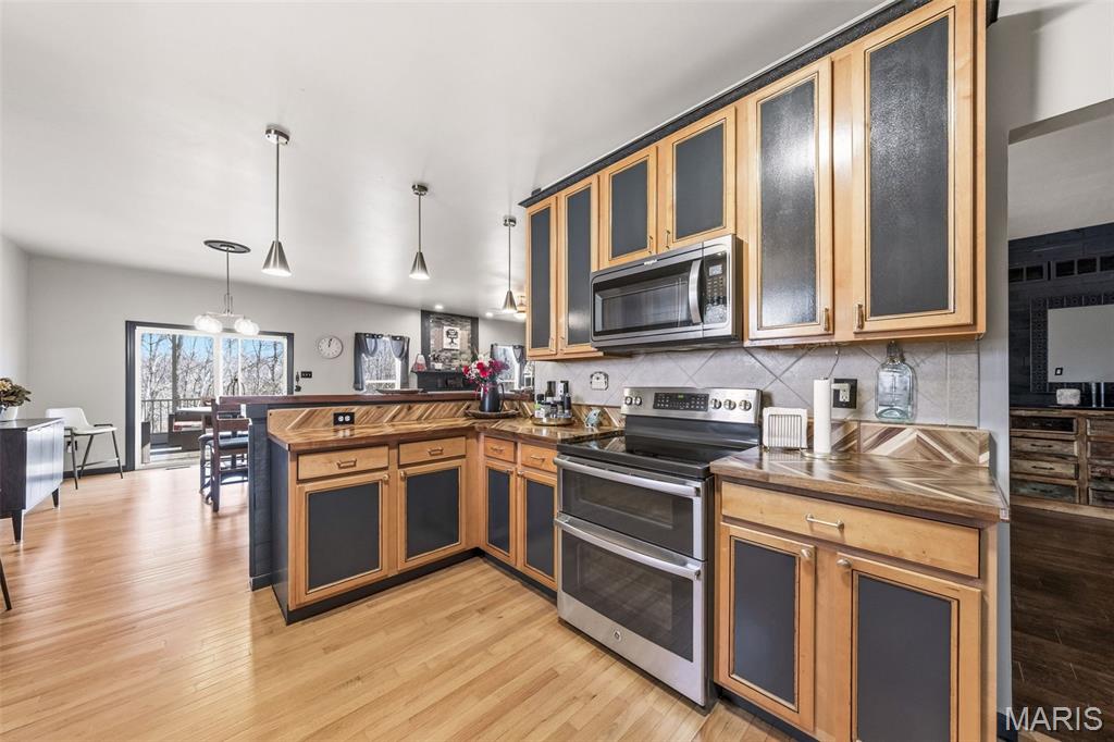 Montecito Village E - Residential