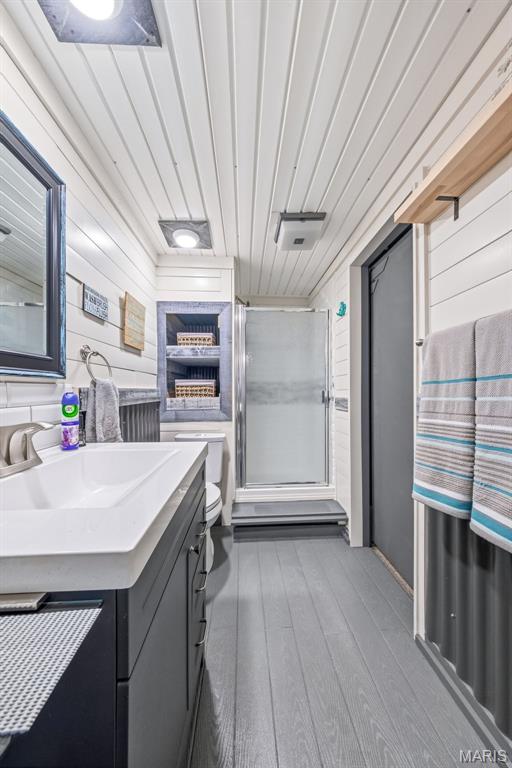 Montecito Village E - Residential