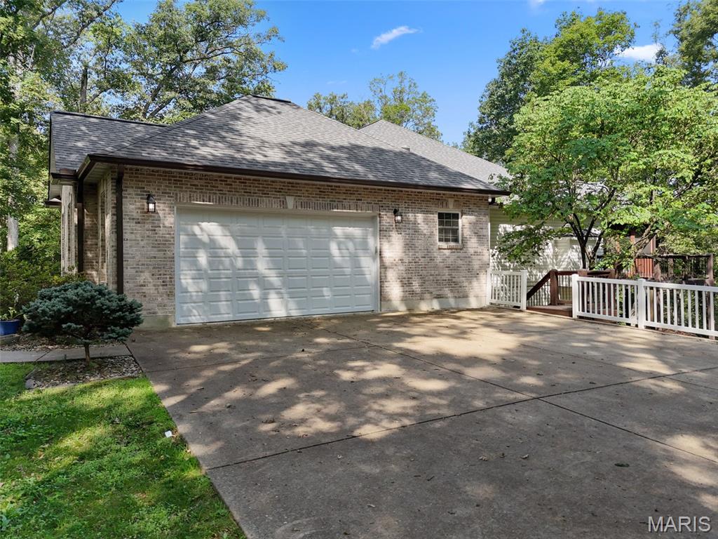 3940 Indian Ridge Lane