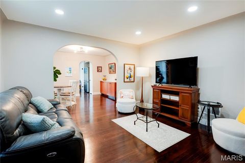 Tiny photo for 1830 Oconnell Avenue, St Louis, MO 63114 (MLS # 26036652)